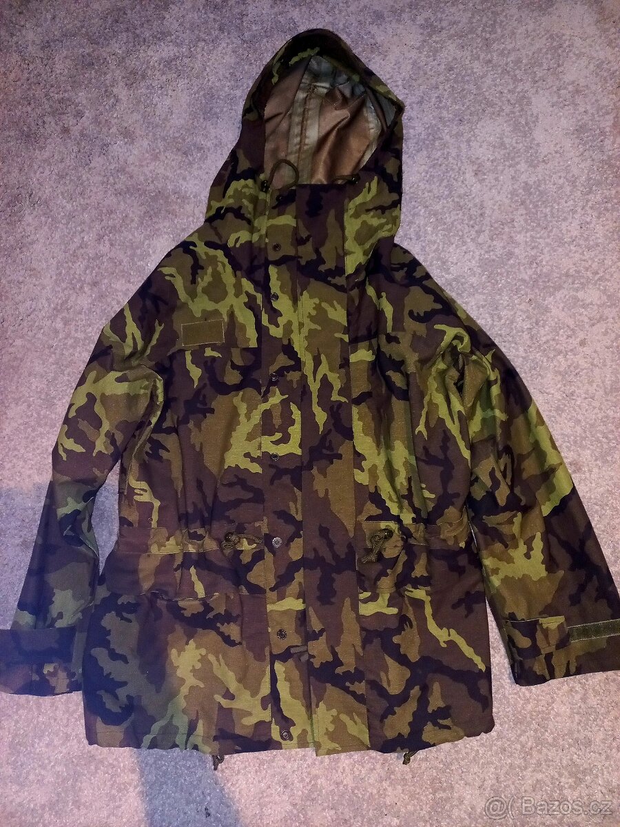 GORETEX BUNDA, PŘILBA, BARRACUDA
