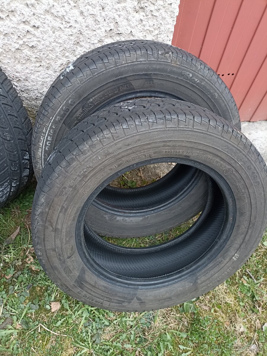 Pneu 205/65 r16c