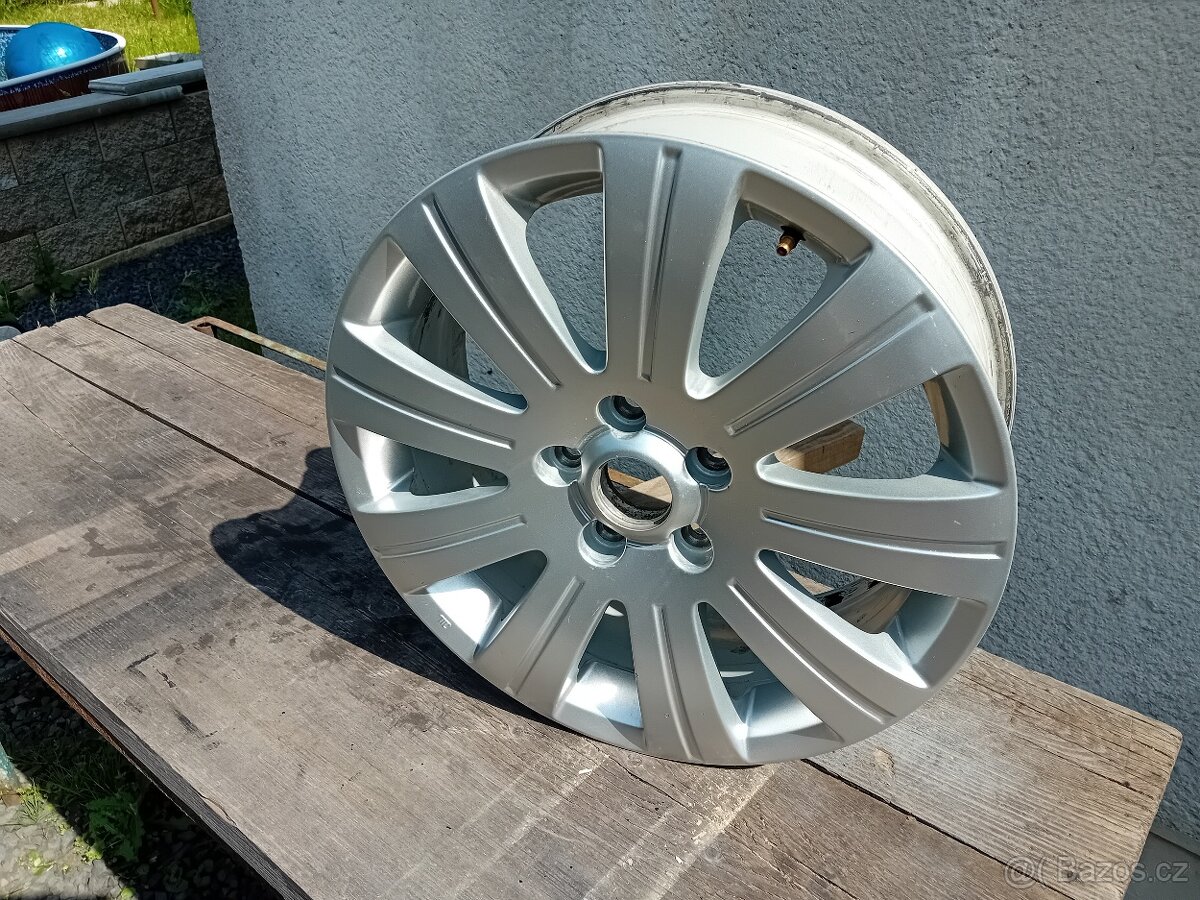 1x alu Flash r17 Škoda Superb 2