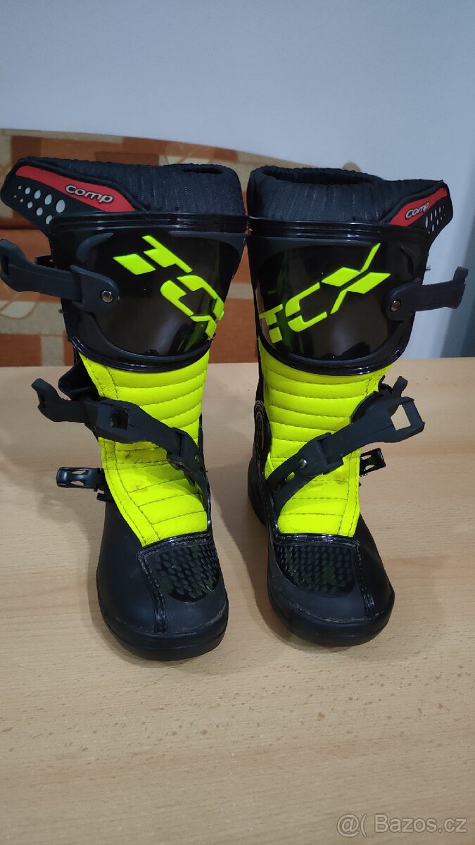 Oblečení na motocross