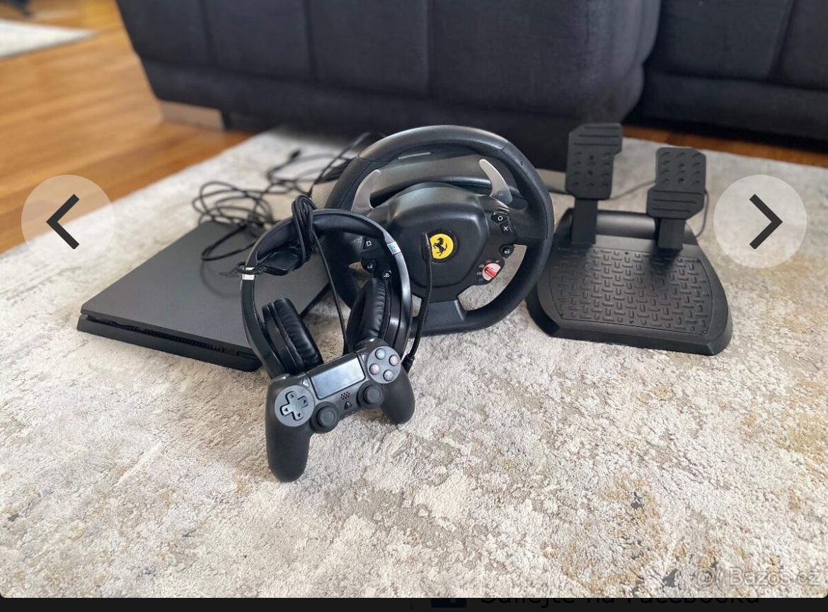 PS4 s volantem