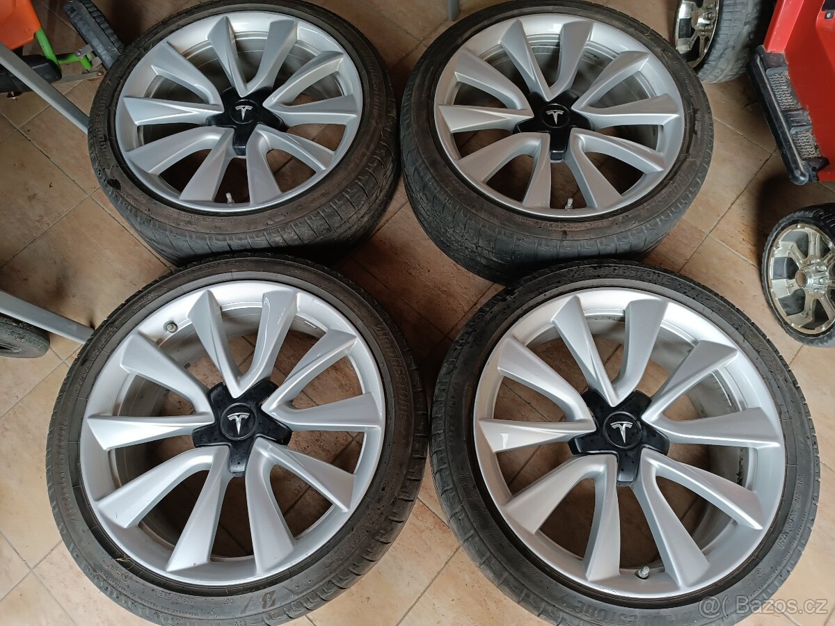 5X114,3 R19