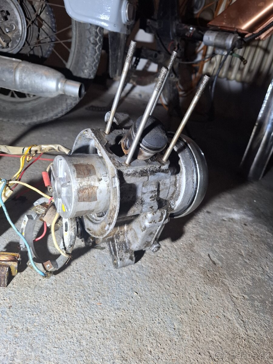 Motor babeta 207