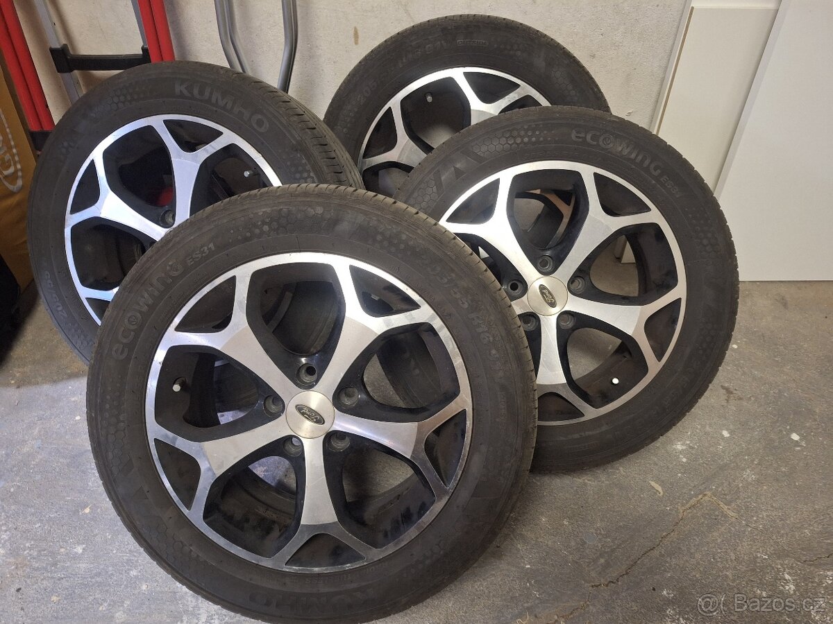 Krásná Alu kola 5x108 r16 s pneu