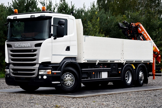 Scania R410 6x2 - valník s hydraulickou rukou