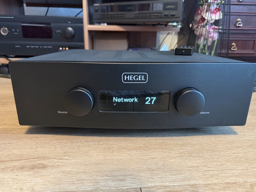 Hegel H390