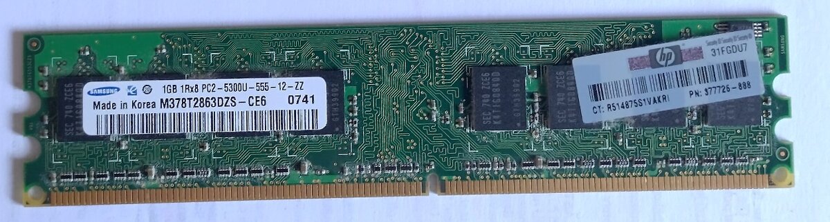 Samsung 1GB DDR2 667MHz CL5 DIMM M378T2953CZ3-CE6
