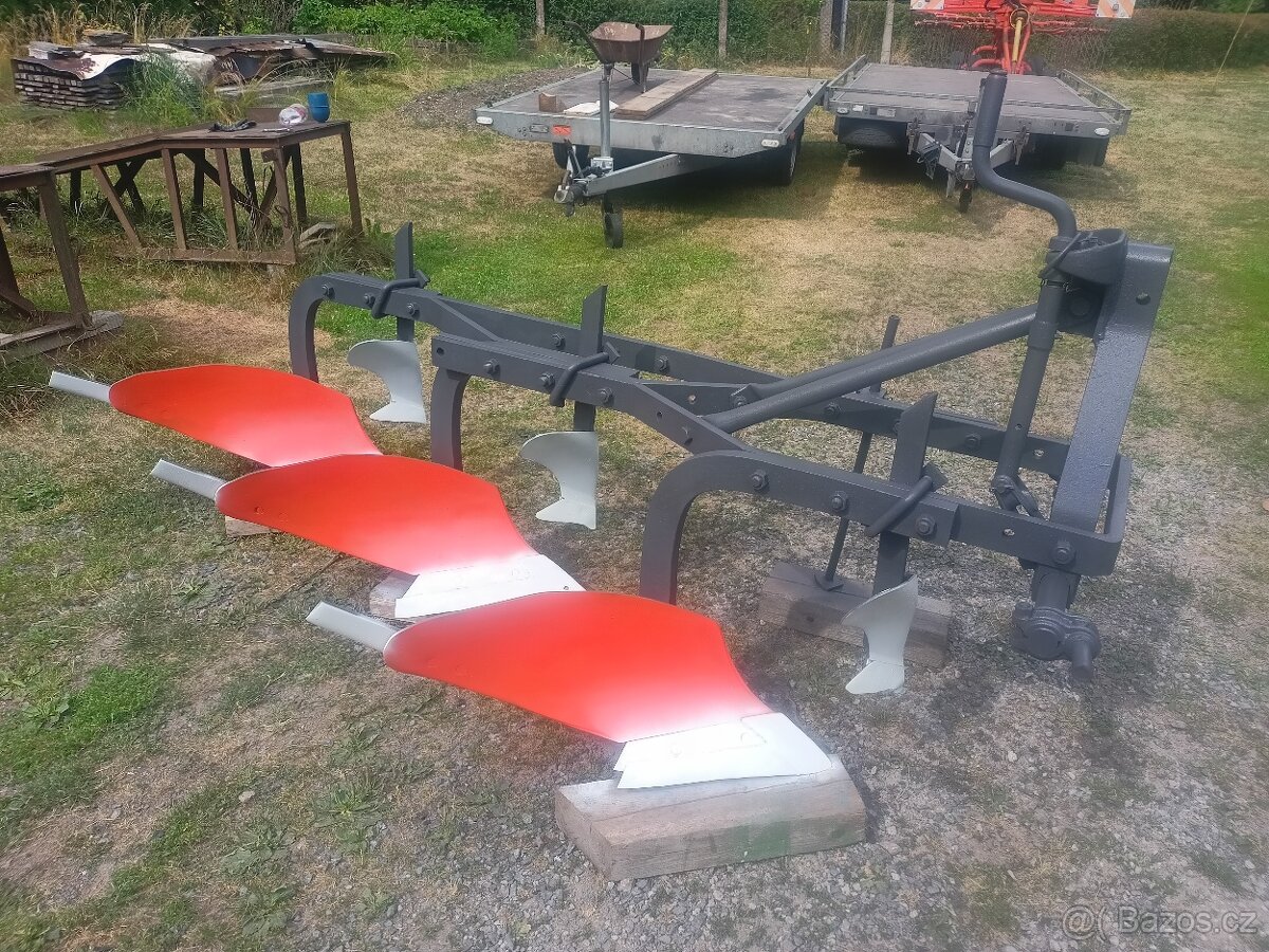 Pluh 3 radlice jednostranný