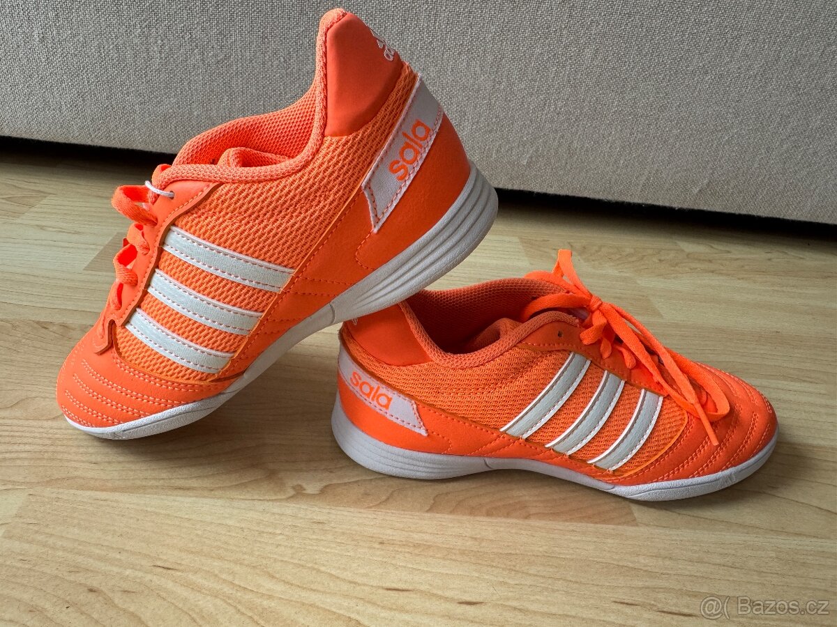 NOVÉ sálové tenisky Adidas vel. 35