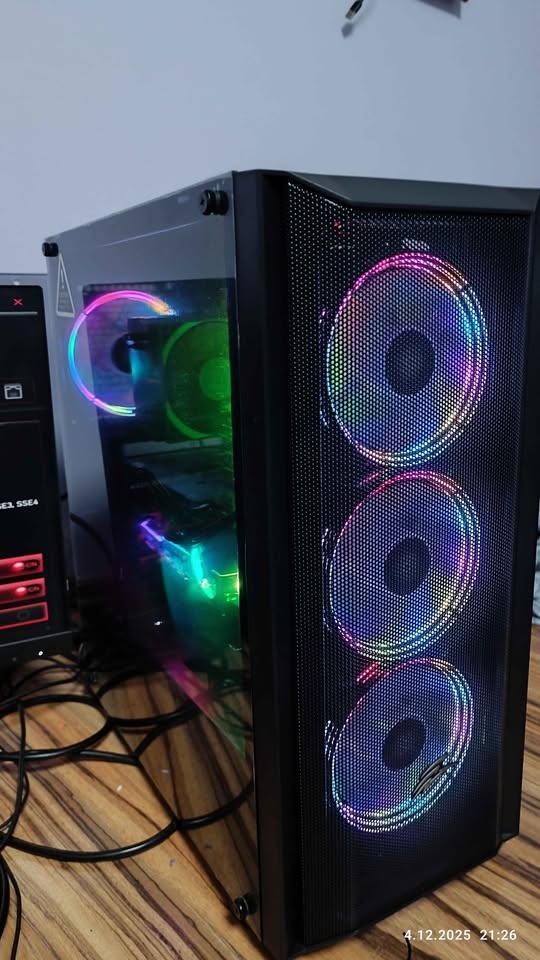 4 - Herní PC Ryzen 7 (8-jádro) , 32 GB RAM , RTX 3060TI