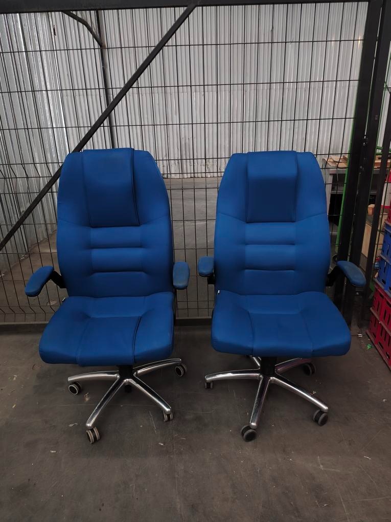 SLEVA -Tři velmi zachovalá polohovatelná křesla,židle