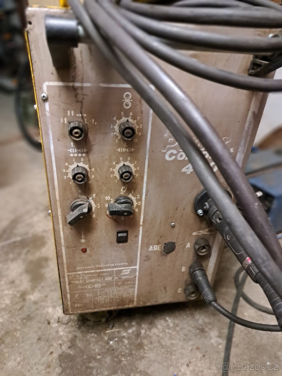 Svářečka Esab Compact 400