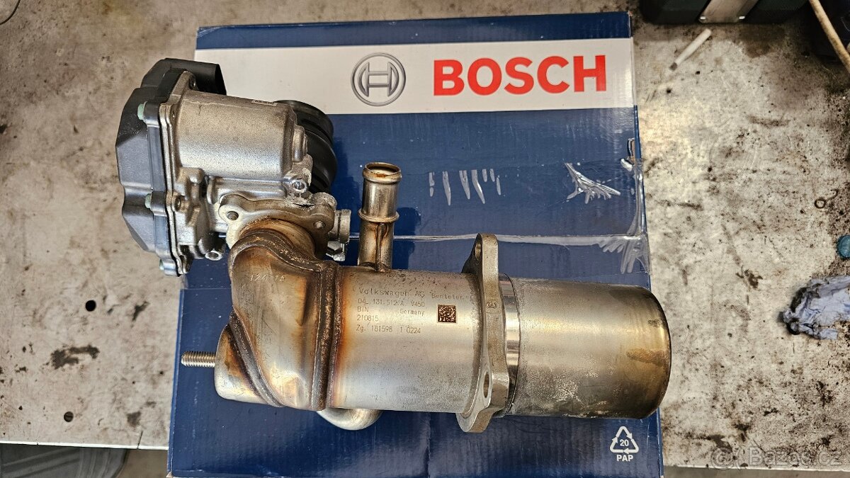 AGR / EGR ventil a chladič z motoru CNHA 2.0 TDi 140kW VW AG
