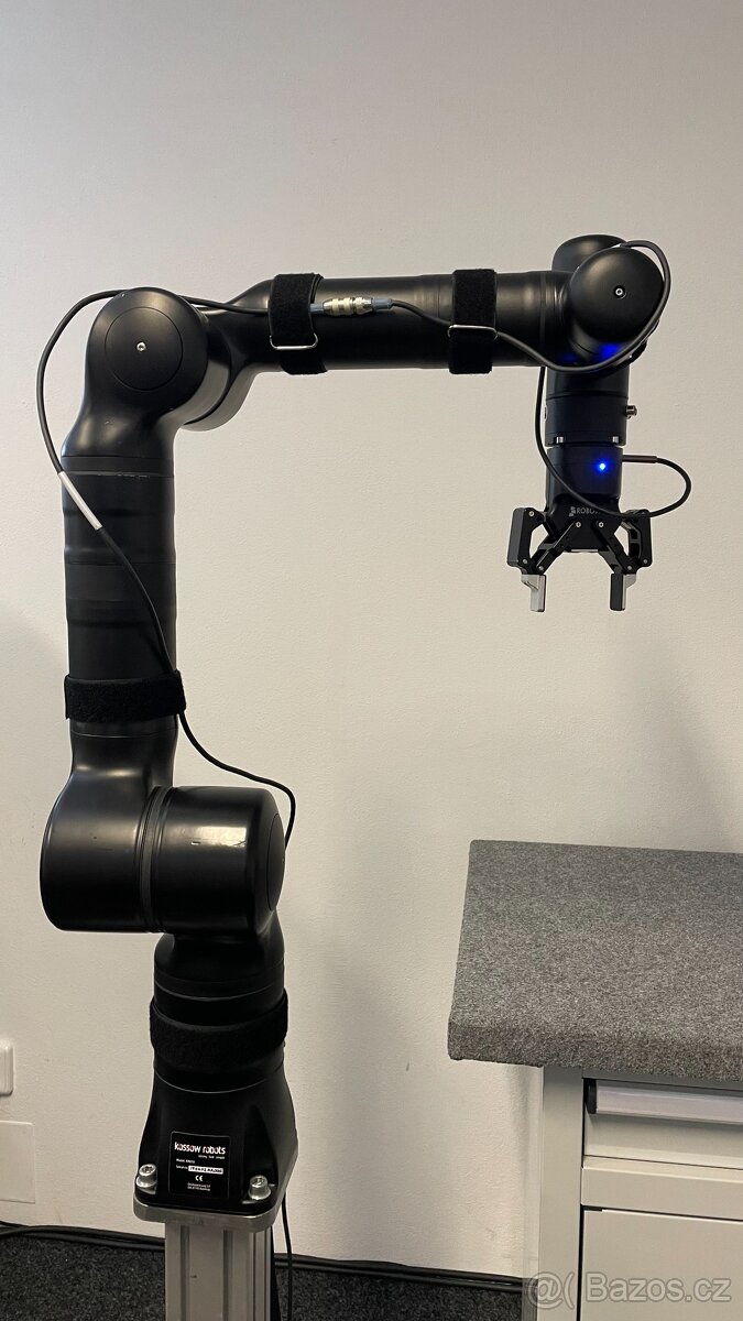 Kolaborativní robot - KR810