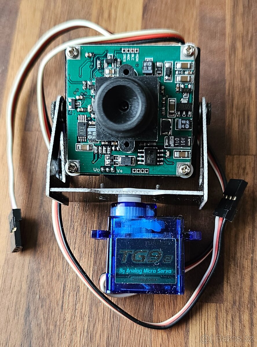FPV 1/3“ SONY CCD videokamera + sklolaminátový držák kamery