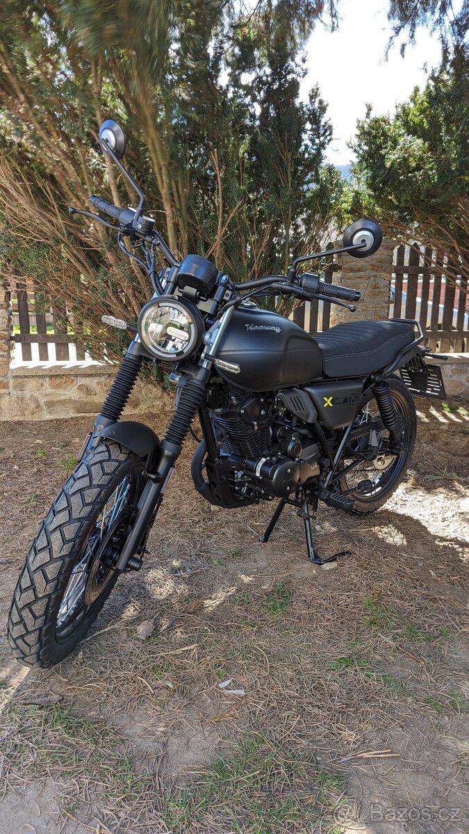 Keeway X-light 125 CBS - černý