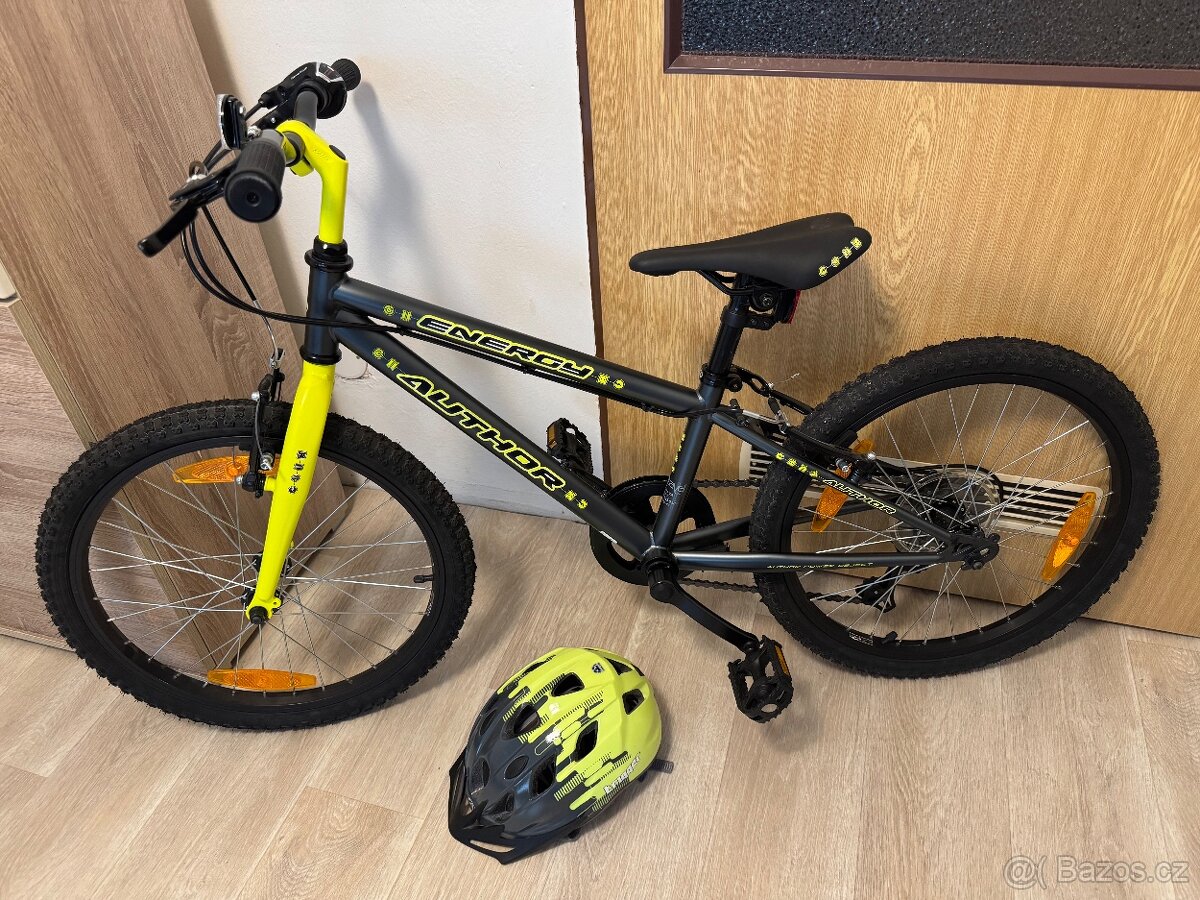 Jízdní kolo 20” a přilba