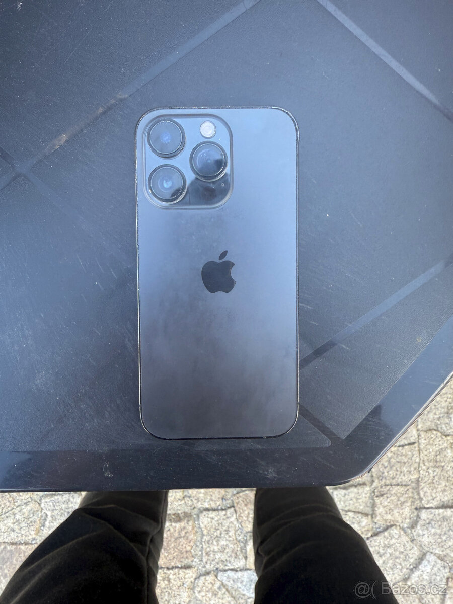 iPhone 14 Pro (128 GB) - Vesmírná černá