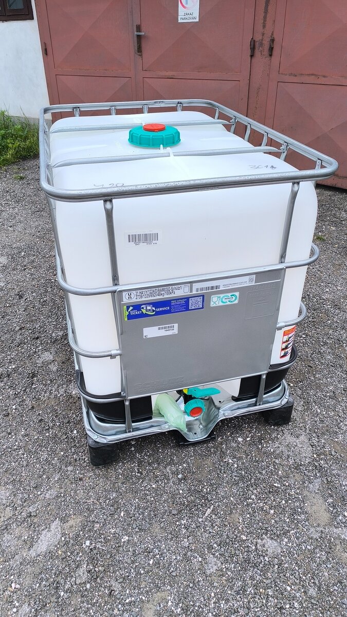 IBC nádrž 600L