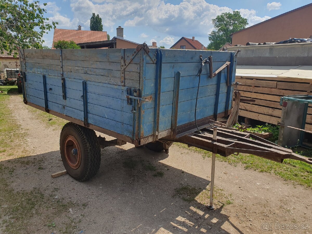 Vlečka za traktor