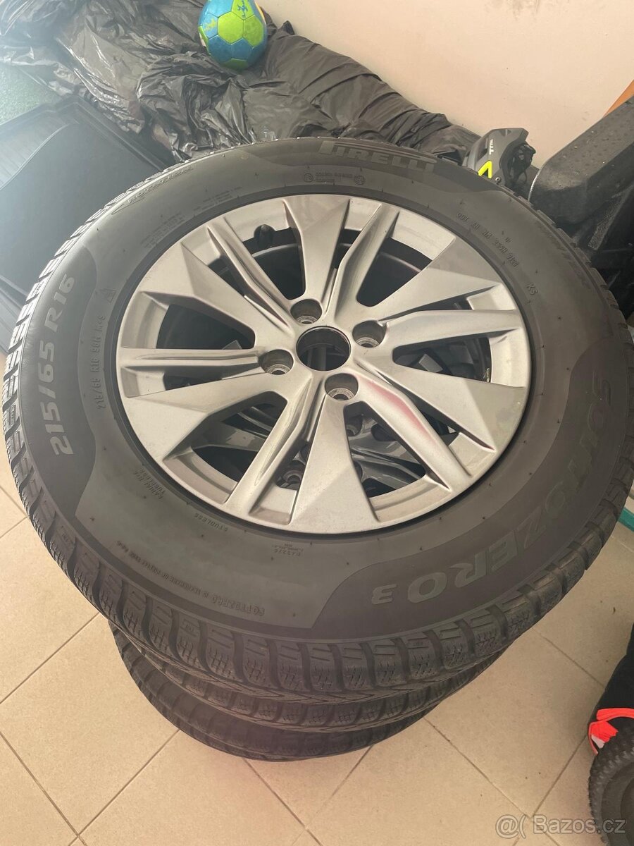 Peugeot 2008 originální alu kola r16