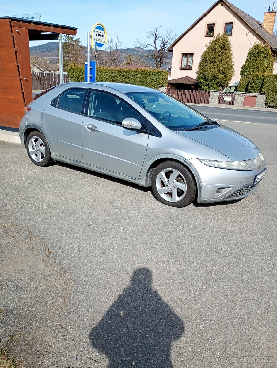 Honda civic 8g 2,2 ctdi