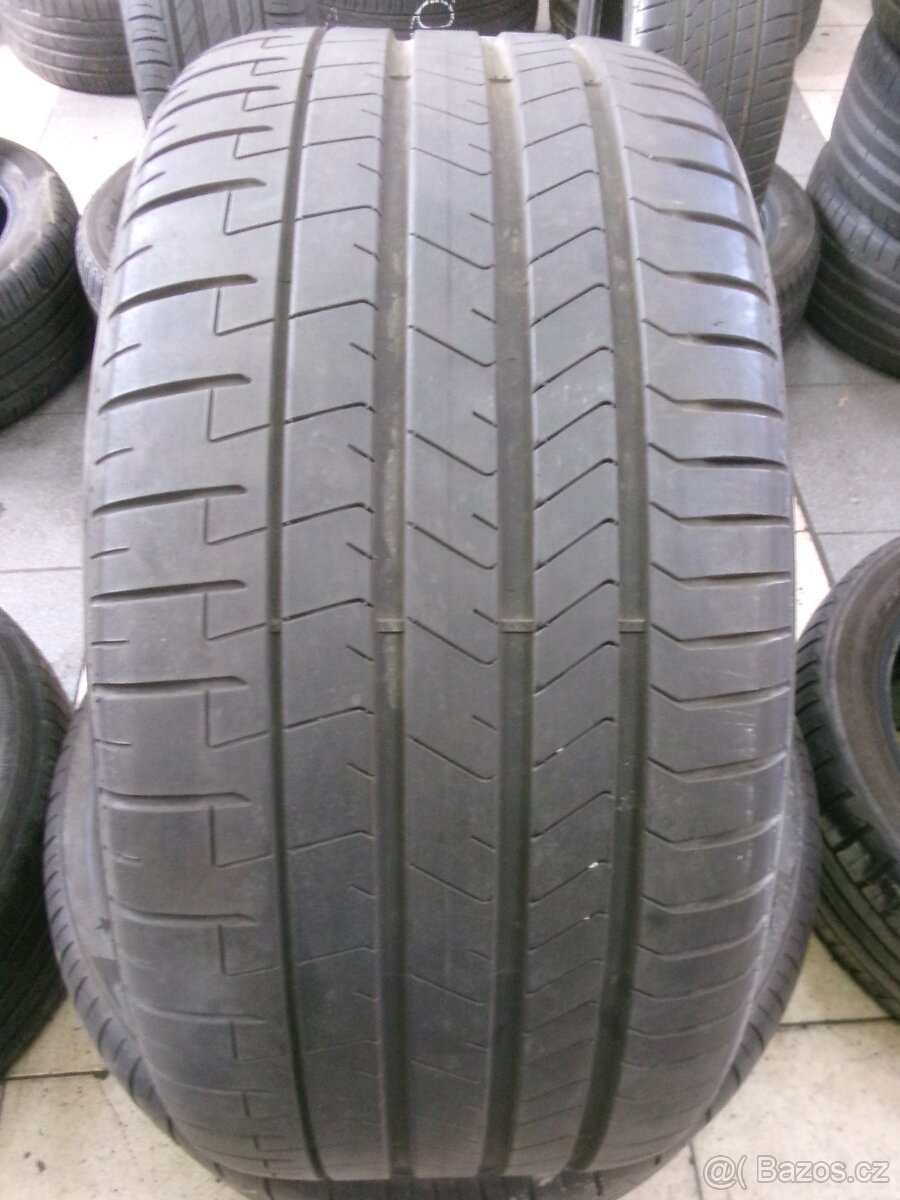 285/40 R20 PIRELLI (5,5-6mm) č.15635