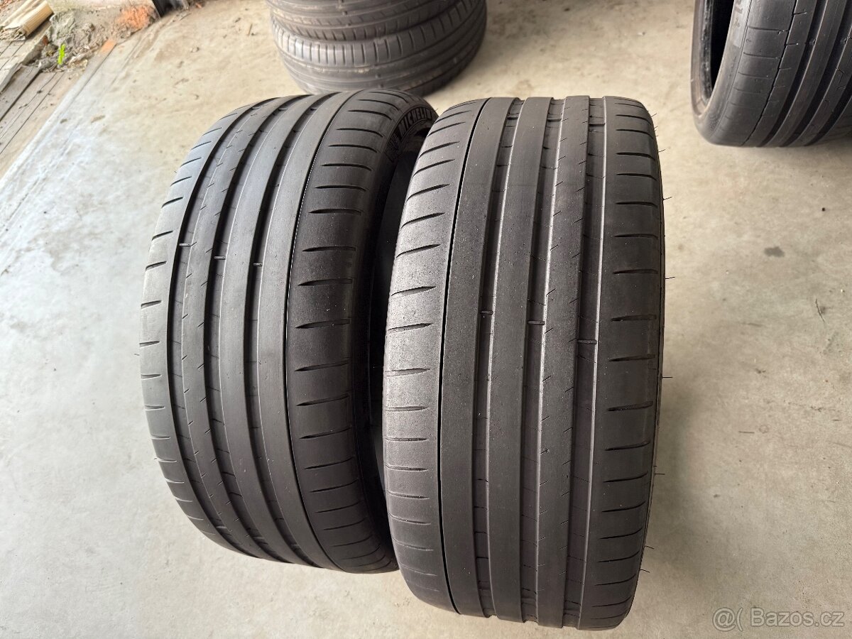 prodám letní pneumatiky 235/35/20 MIchelin dva kusy