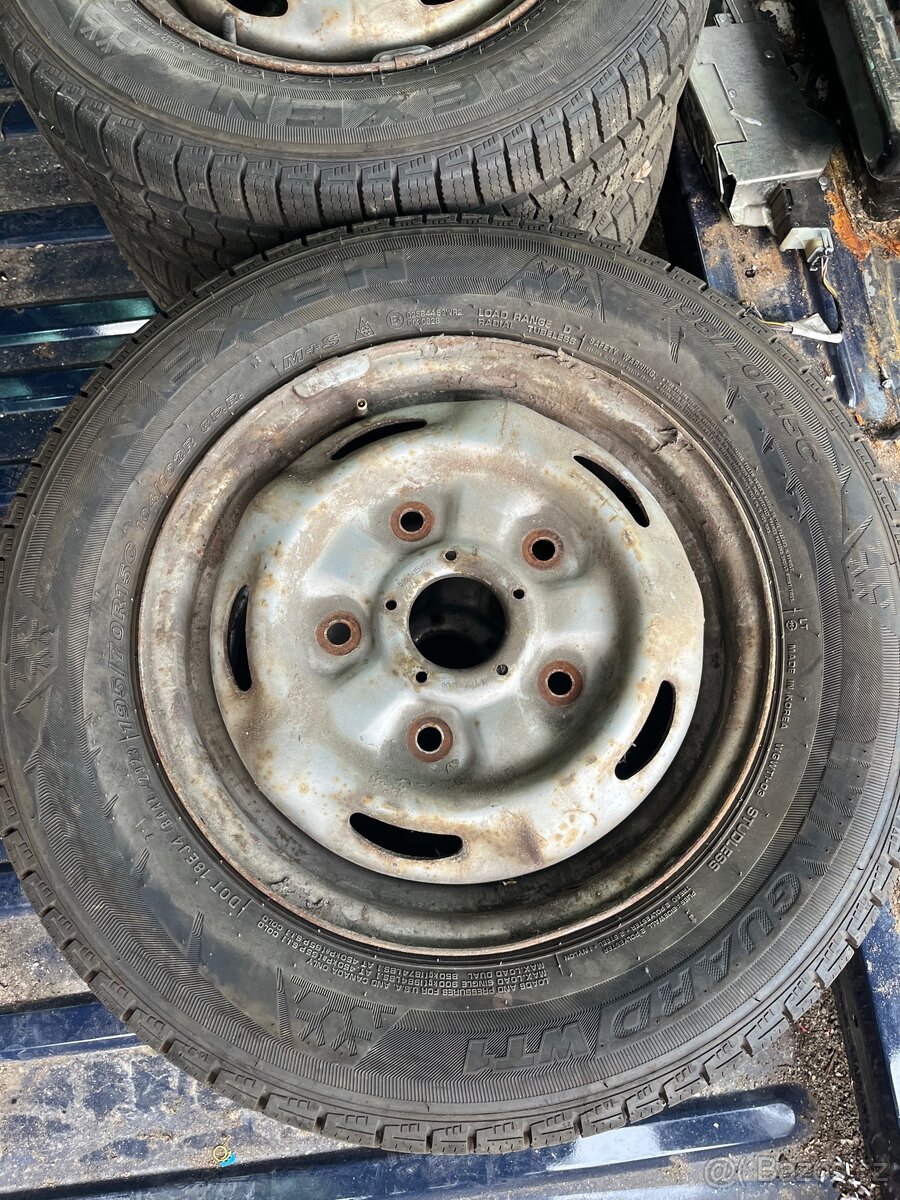 Sada kola na Ford Transit