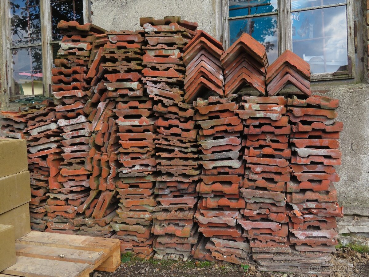 Střešní tašky (staré) zdarma