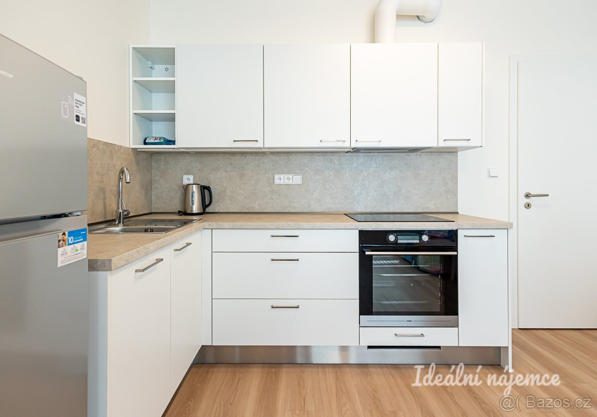 Pronájem bytu 2+kk, Čakovická, Prosek, 21900 Kč/měs, 43 m2