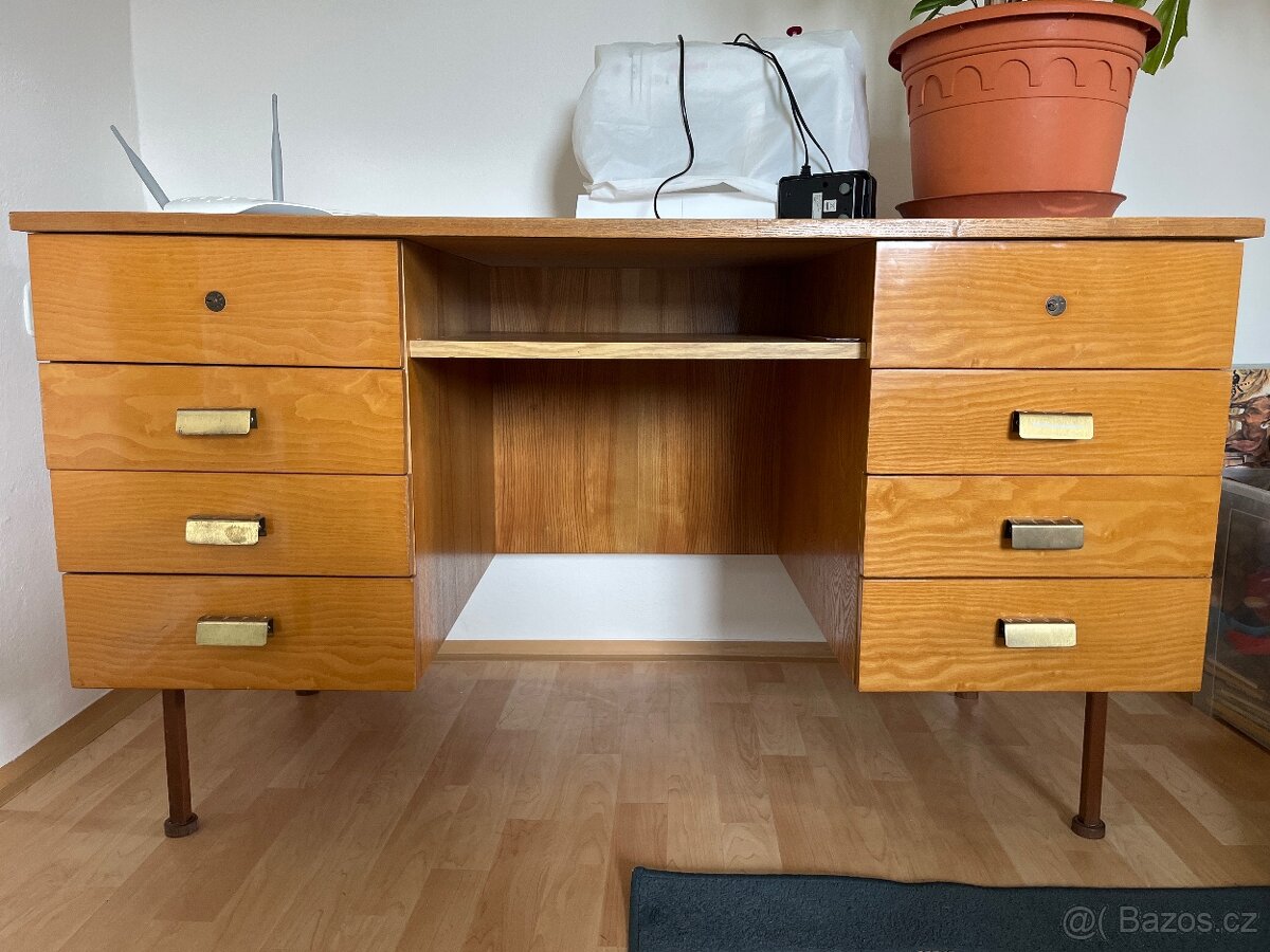 Retro psací stůl