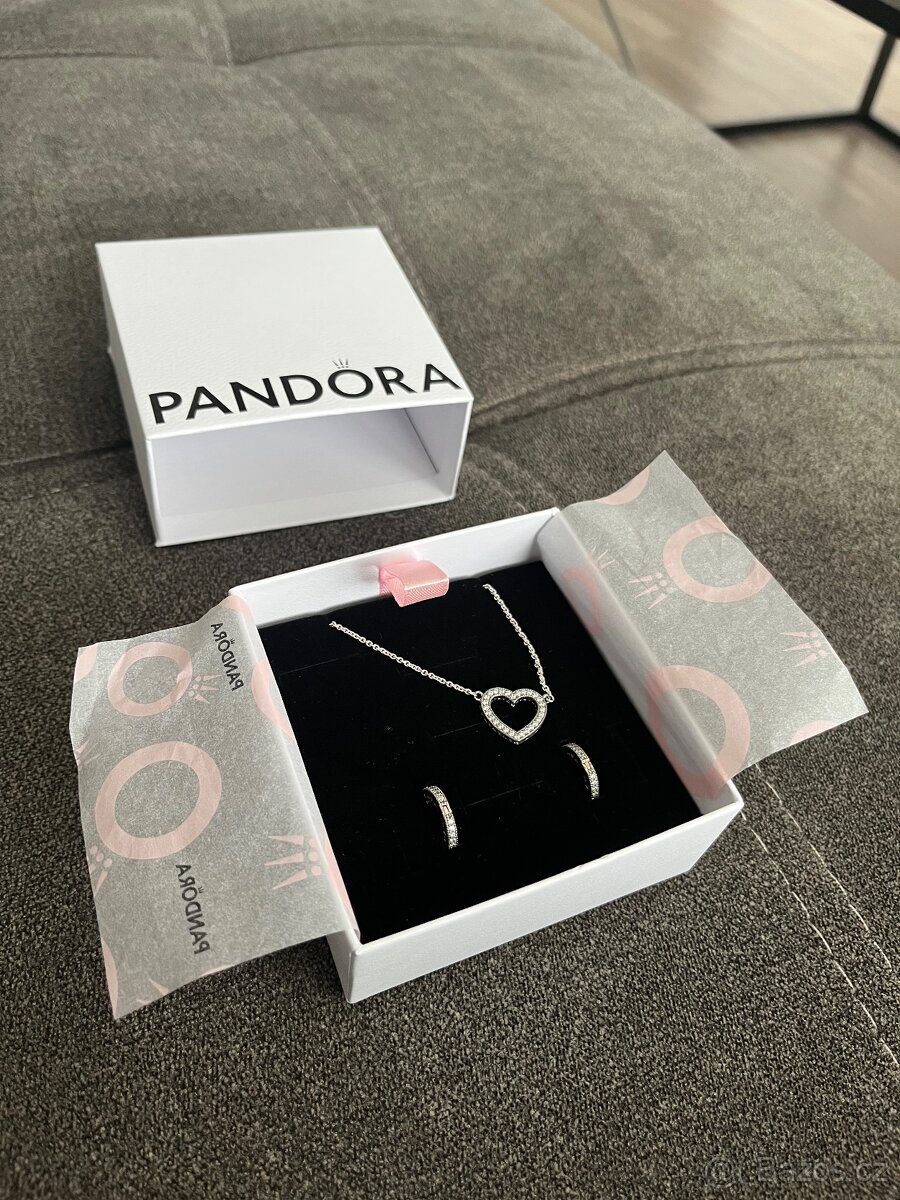 Nahrdelník a naušnice Pandora