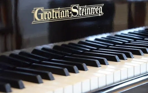 Grotrian-Steinweg