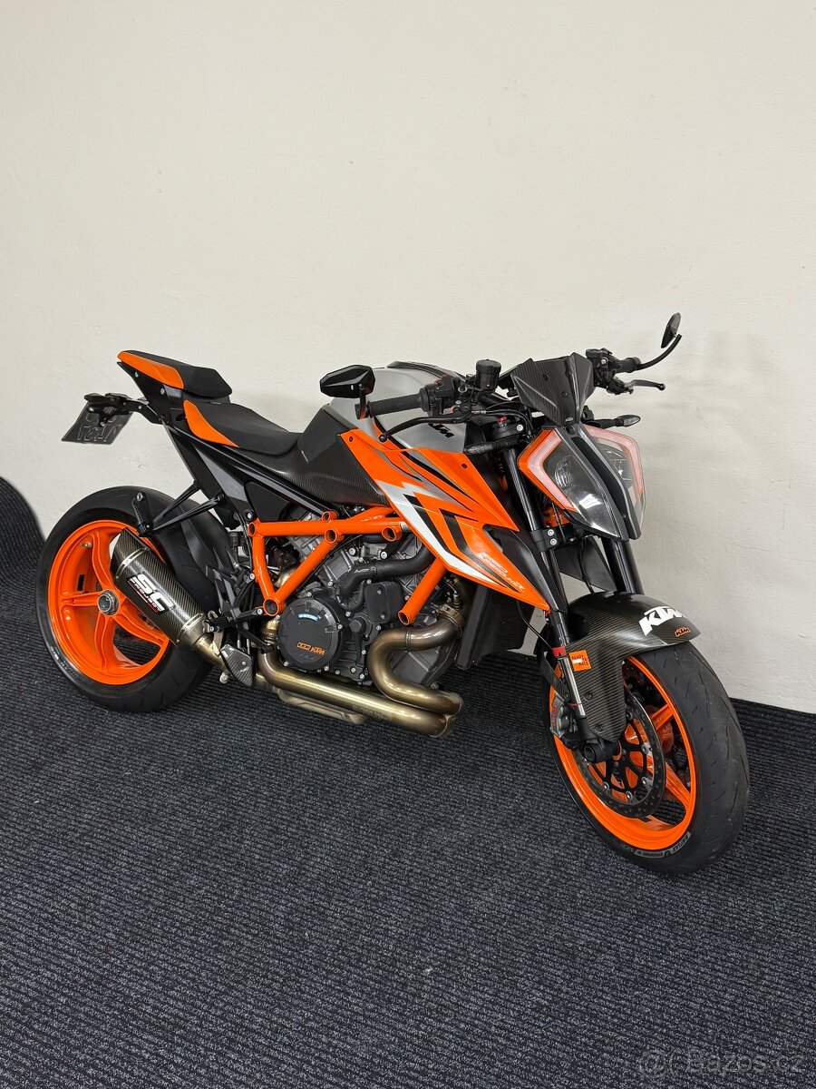 KTM SUPERDUKE 1290r 2022