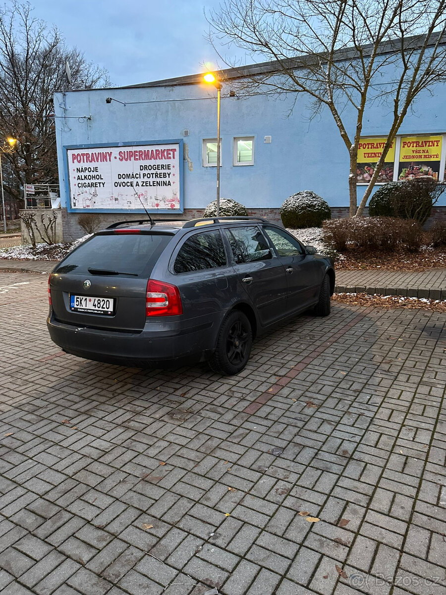 Škoda Octavia 2 1,6 benzin 2007