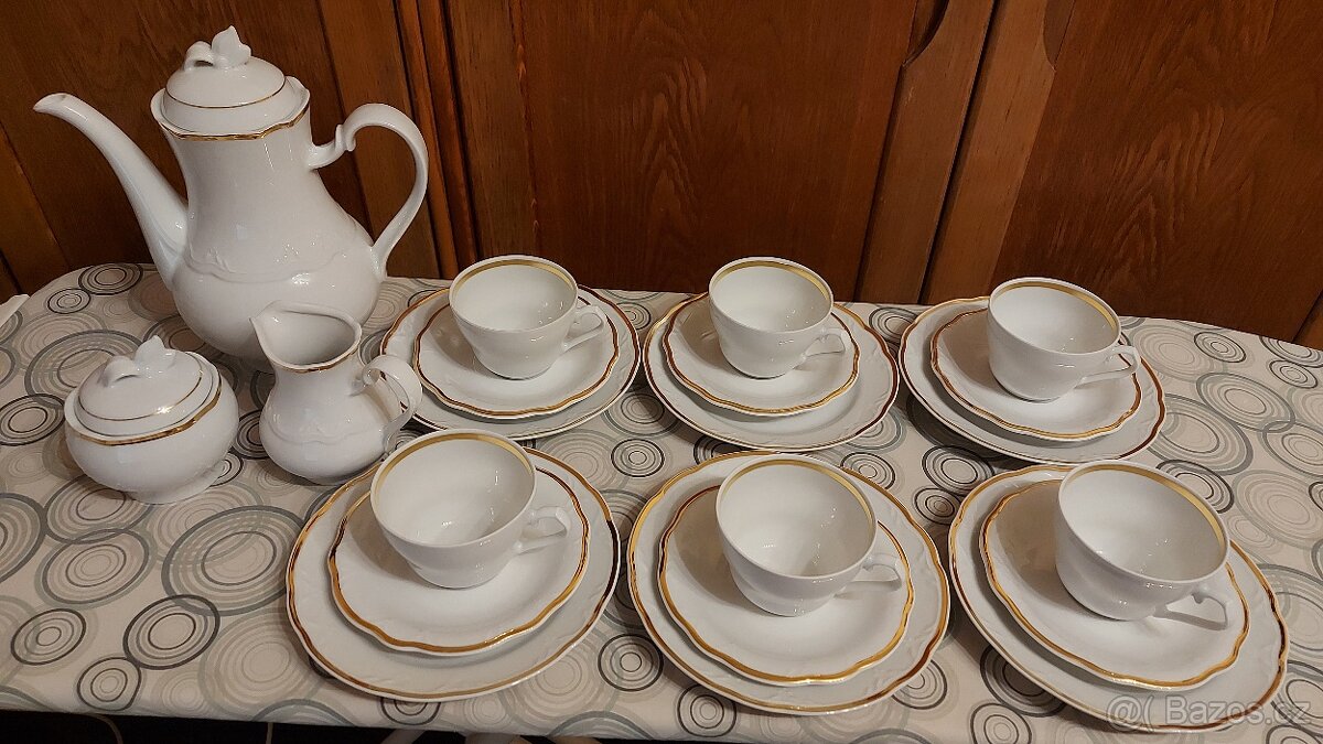 čajový servis, bílý se zlatým proužkem,