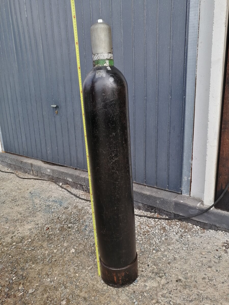 Velká lahev CO naplněná, novy ventil