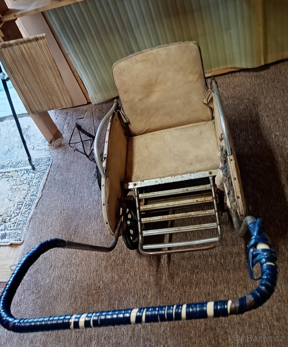 Prodám retro kočárek pro miminka