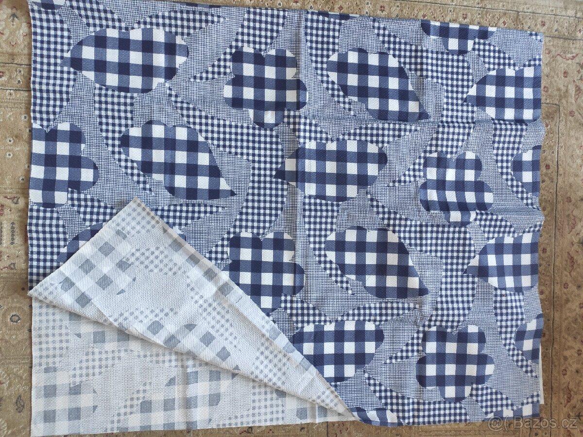 Látka - krep 111 x 182 cm