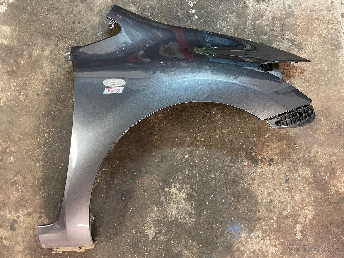 Pravý blatník Toyota Auris