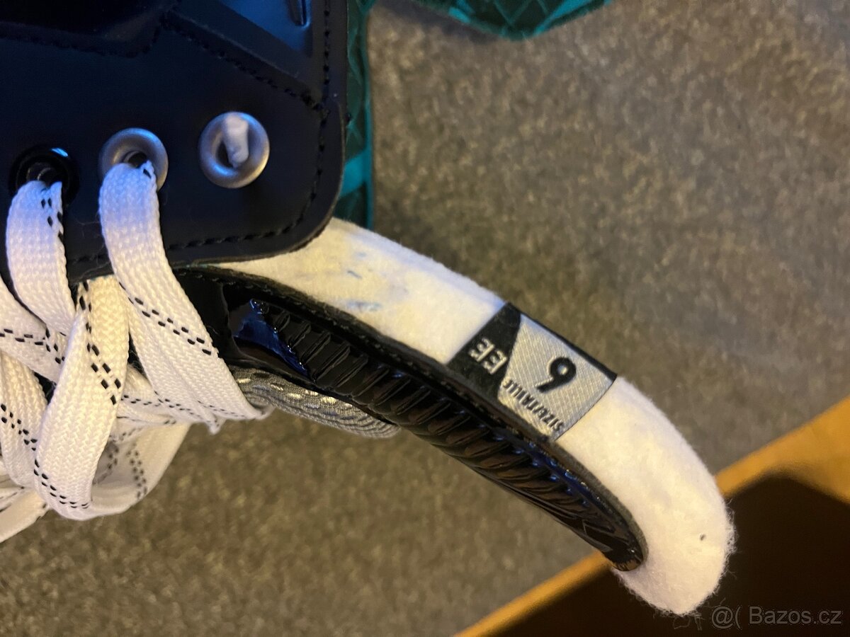 Hokejové brusle Bauer X