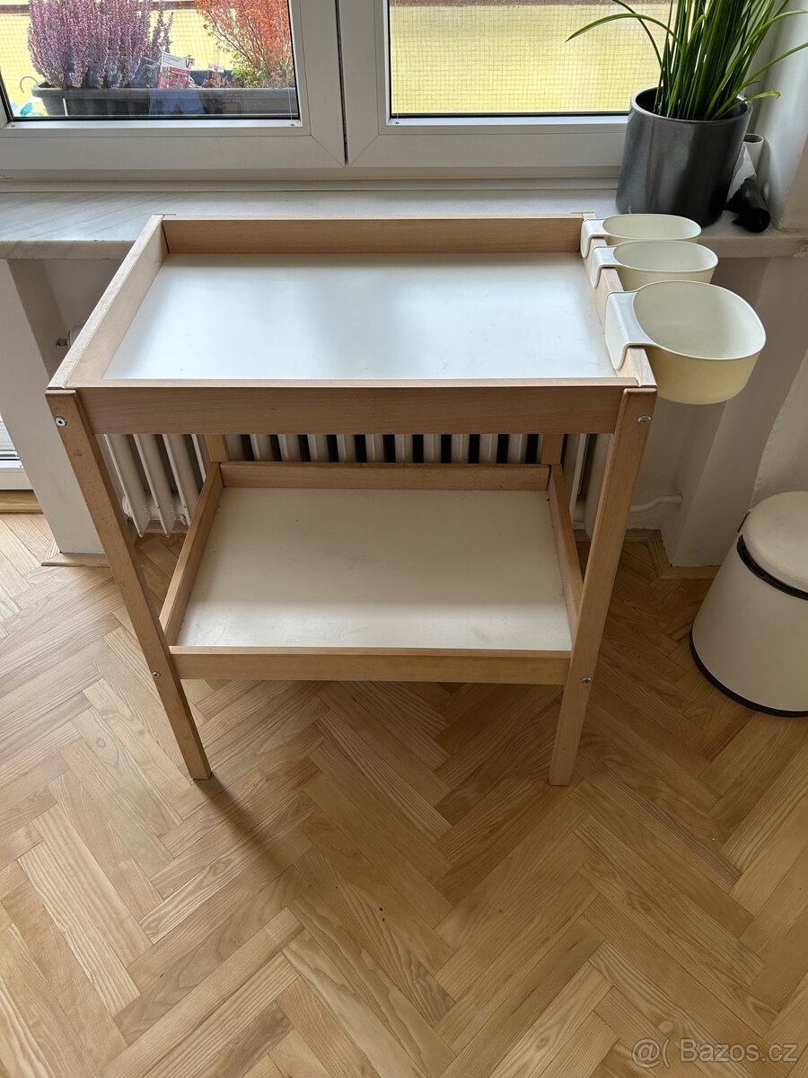 Přebalovací pult, ikea Sniglar, podložka,potah, boxy