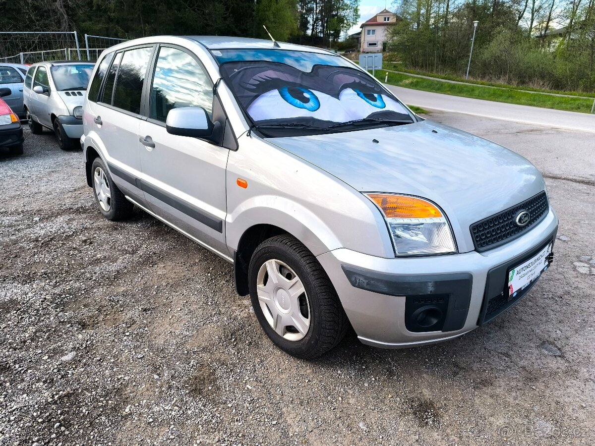 Ford Fusion, KRÁSNÝ,VÝBAVA,85TKM,1MAJ79LET