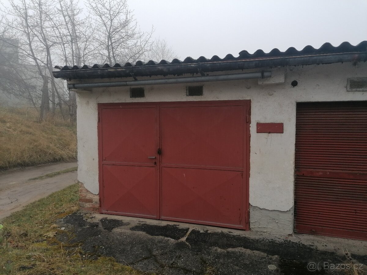 Dlouhodobě pronájmu garáž v Písku na Vrcovické