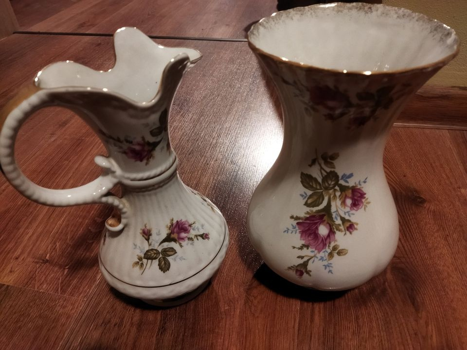 Porcelánová váza a džbán 800 Kč