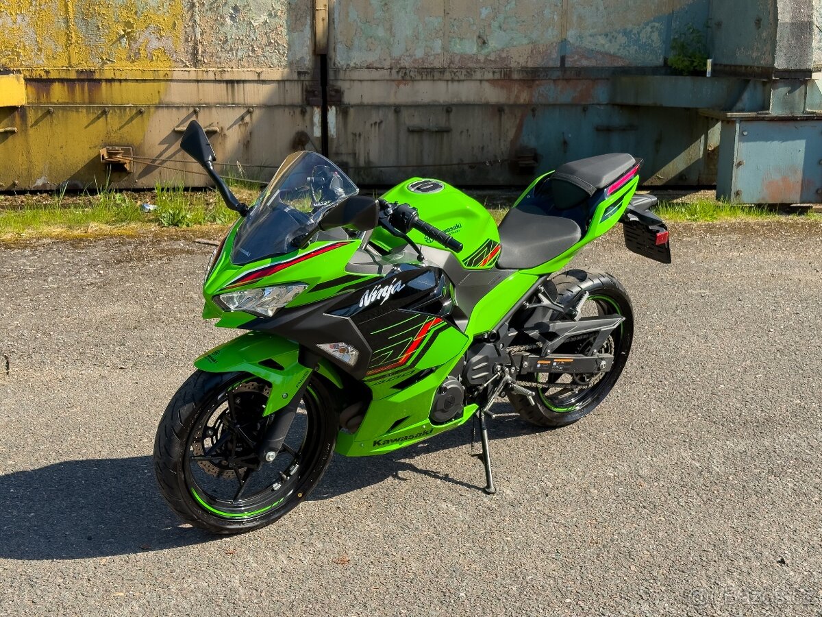 Kawasaki ninja 400