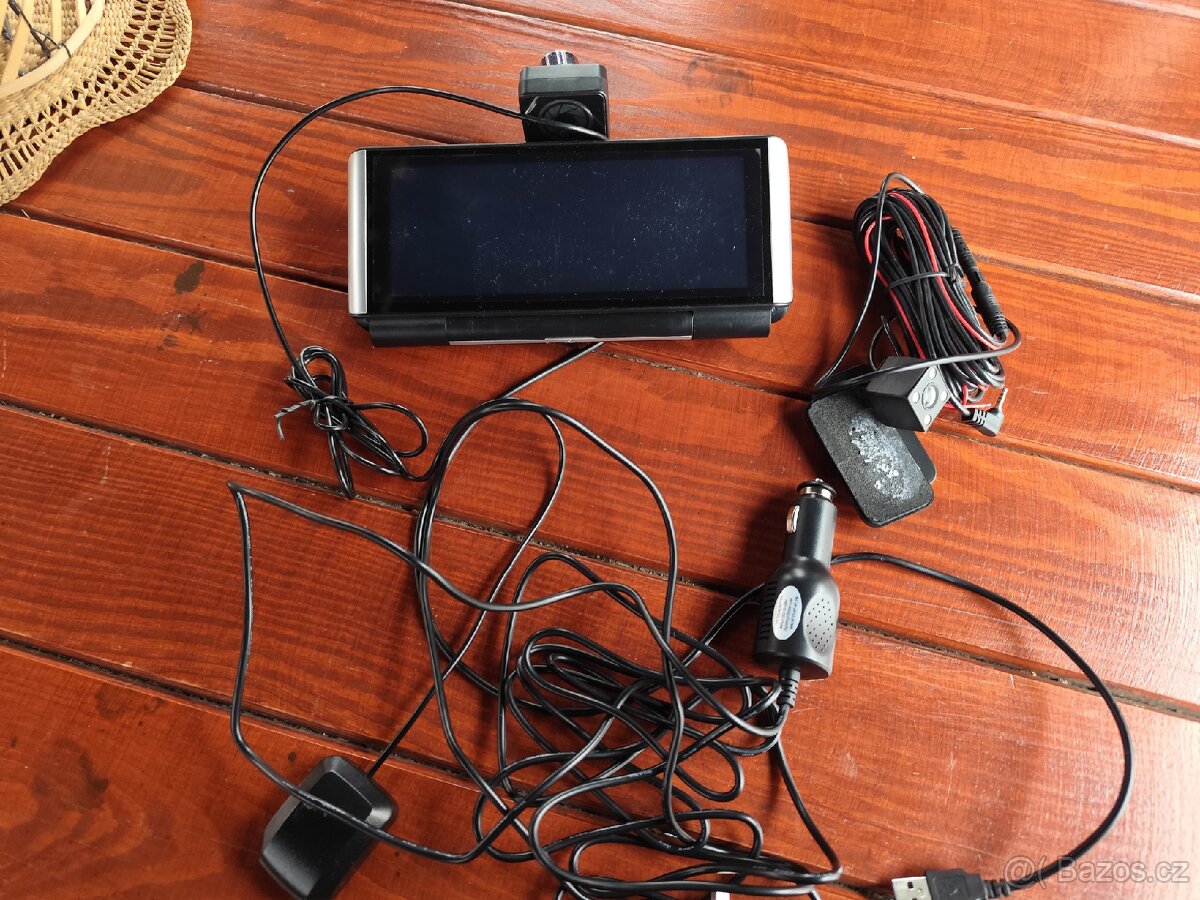 Navigace s auto kamerou navistore