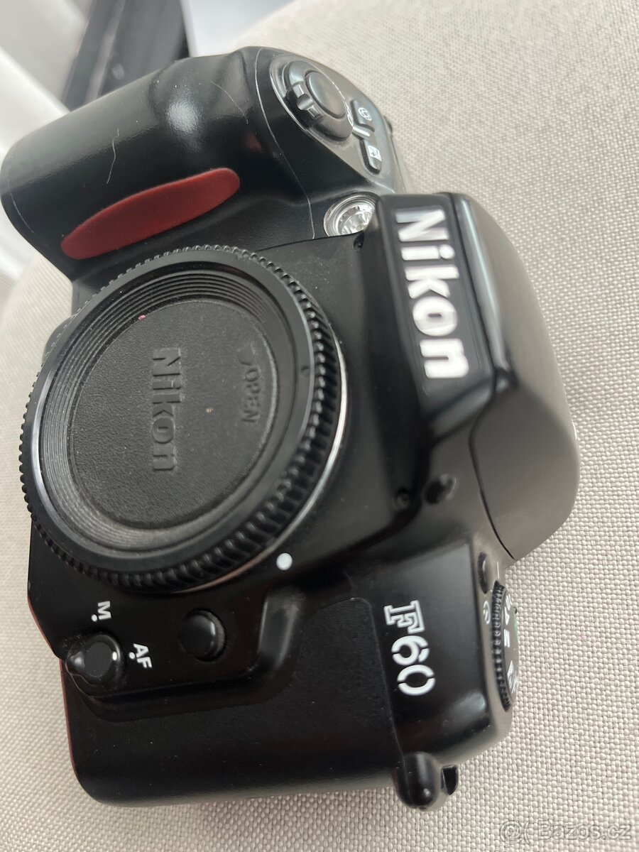 Nikon F60