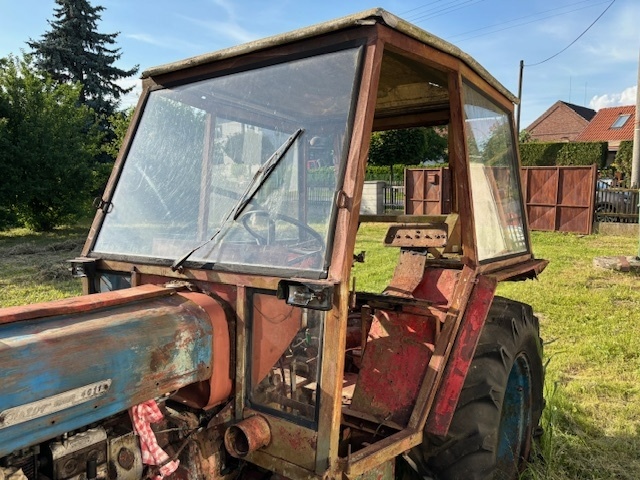Kabina Zetor